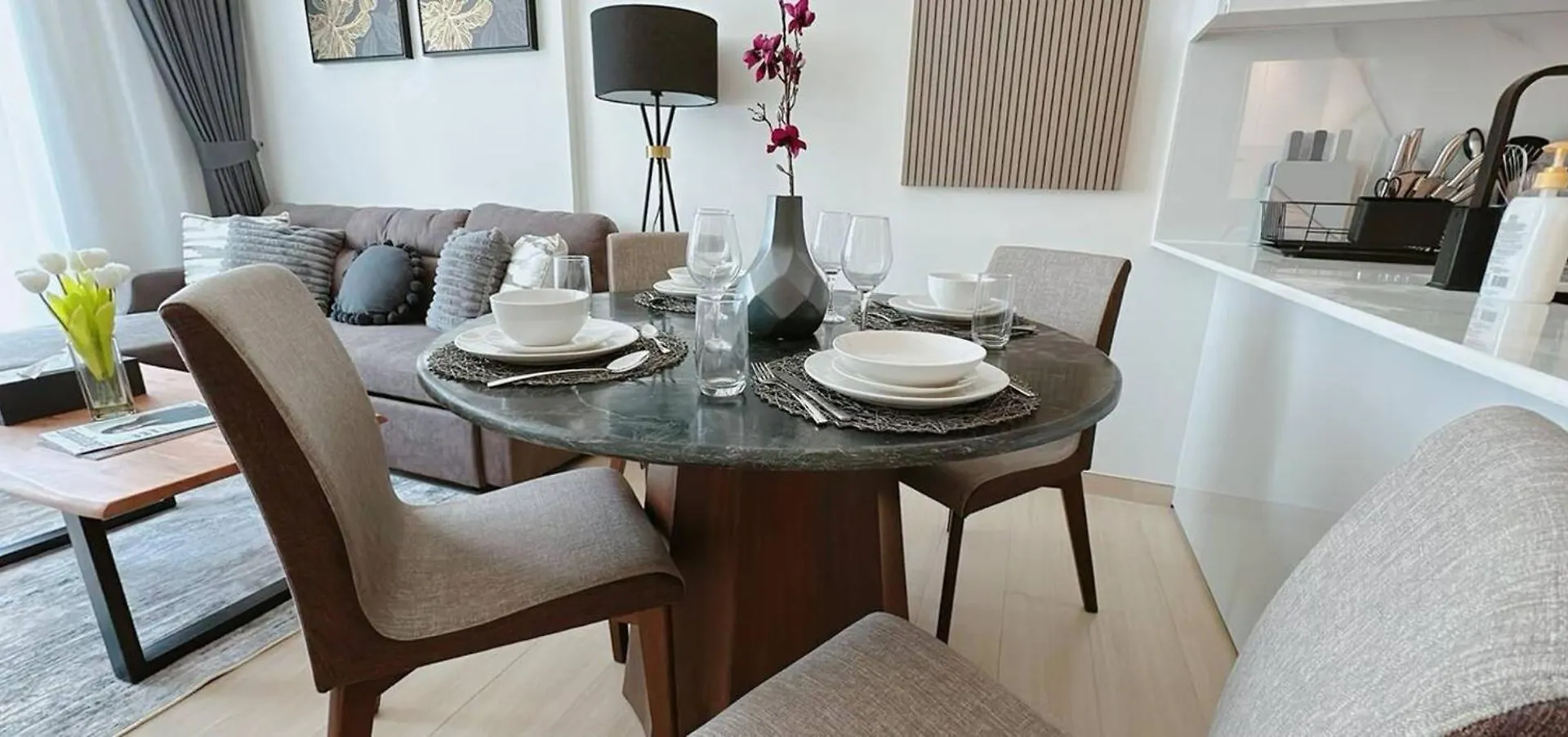 Premium 1Br Fully Furnished Apt With Balcony ドバイ 0*,