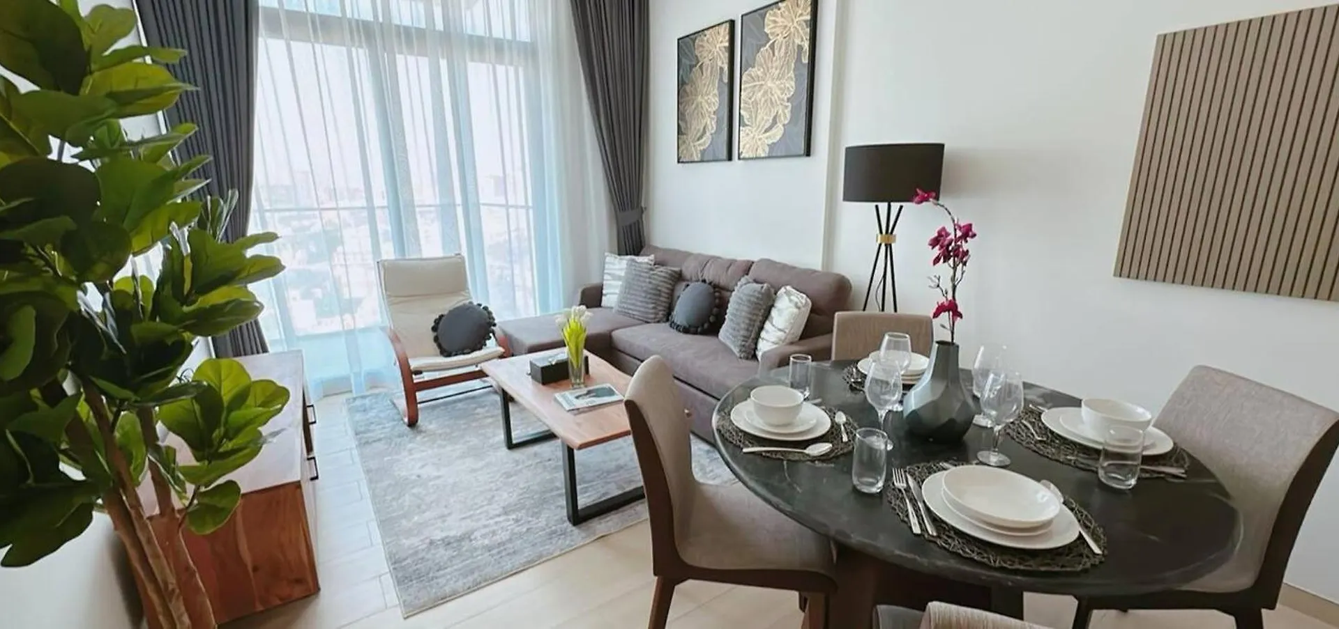 アパート Premium 1Br Fully Furnished Apt With Balcony ドバイ